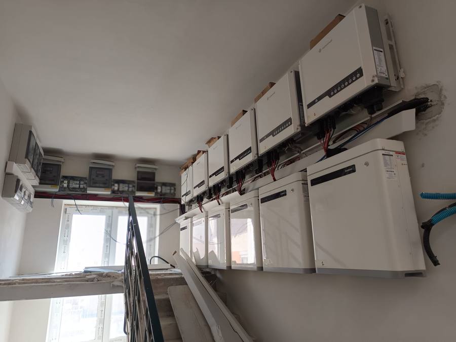 Installazione climatizzatori a parete, cantiere Edil Gamma